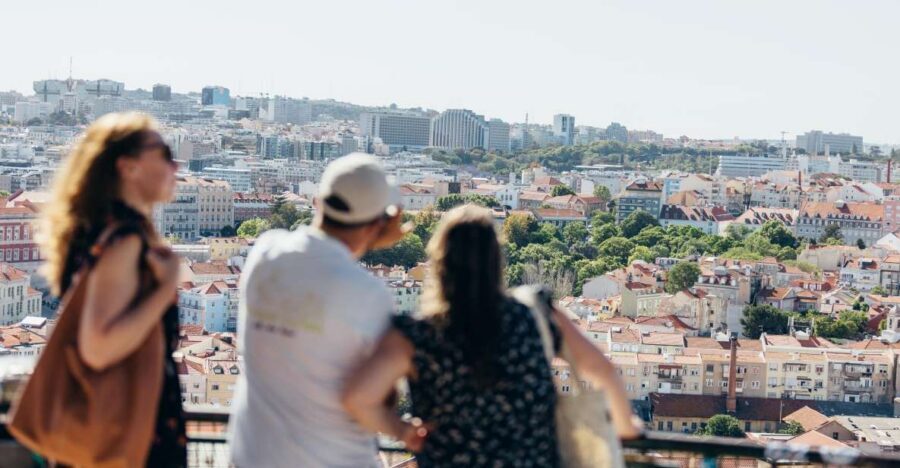 Tuk Tuk Lisbon: 3H00 Lisbon Charms - Key takeaways before you ride