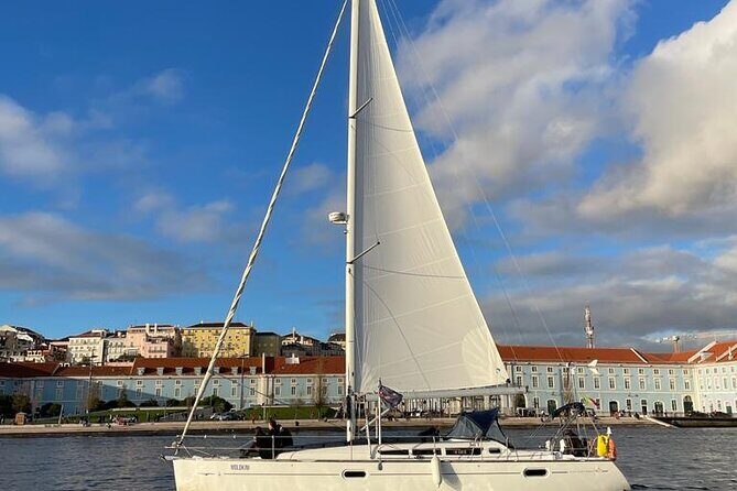 Two-Hour Private Sailing Trip in Lisbon - The 2-hour pace: why this short cruise works so well