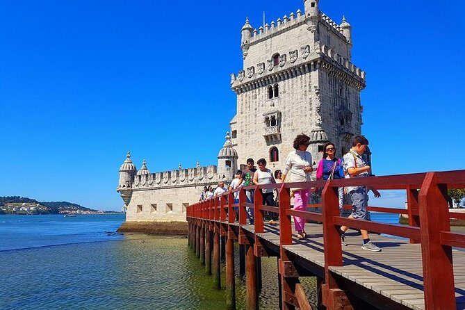 Walking Tour of the Characteristic Points of Belem - Jerónimos Monastery: why the Manueline style is more than decoration