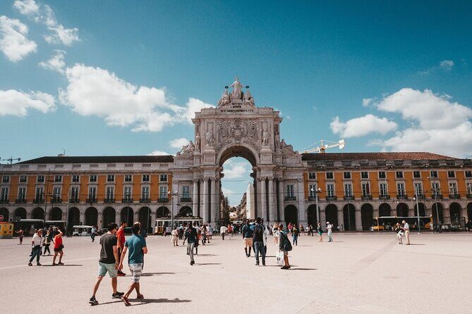 Welcome Lisbon Tour with Local Guide in Private Eco Tuk Tuk - Meeting Point at Tv. do Carvalho: Easy Start, No Fuss Ending