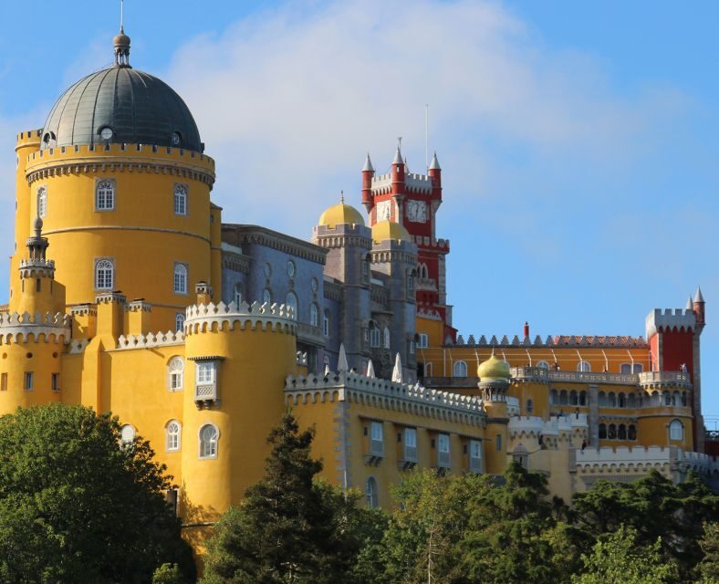Wonders of Sintra & Cascais Private Tour - Guide quality and accessibility: the day can be adjusted