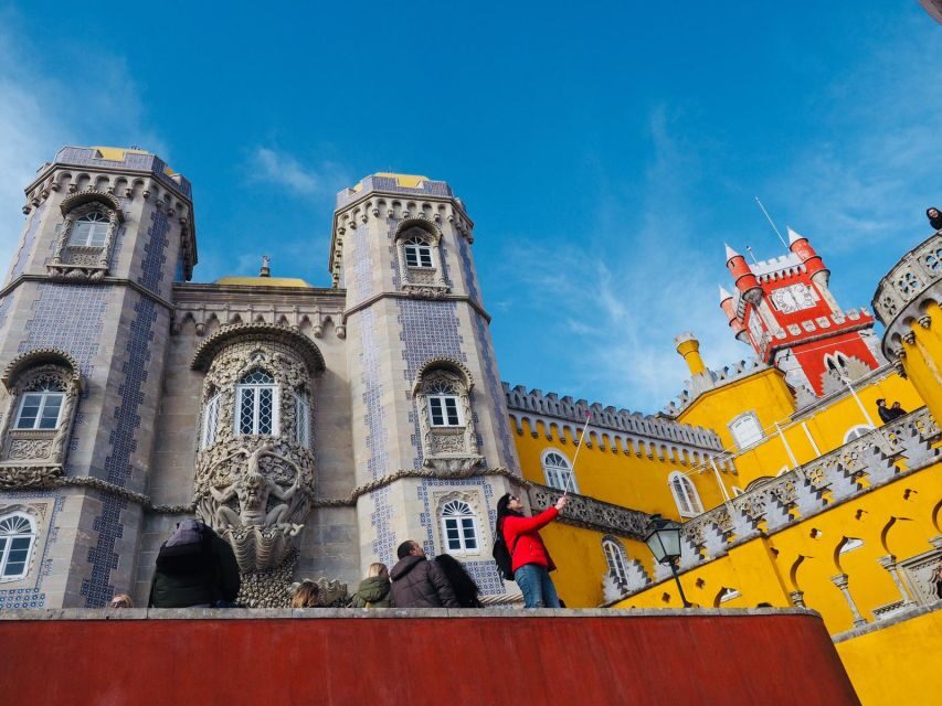 Wonders of Sintra & Coast - Sintra’s village time and choosing your monument (Pena or Regaleira timing)